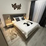 Zuzerto Nord 10 By Alezzi Apartment *
