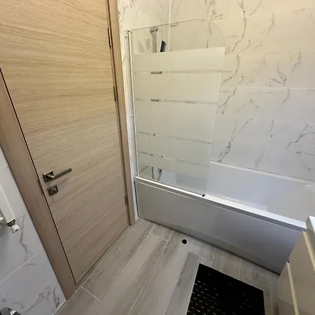 Zuzerto Nord 10 By Alezzi Apartment Navodari
